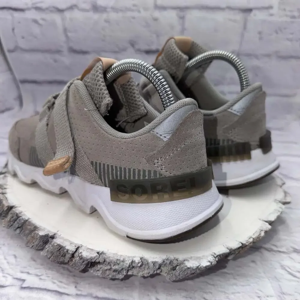 SOREL Kinetic Lite Strap Sneakers Gray White Suede Women’s Size 8 Shoes